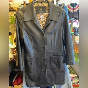 Elegant Black Leather Women's Jacket